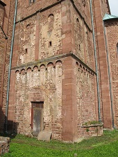 Südturm der Basilika in Neustadt am Main